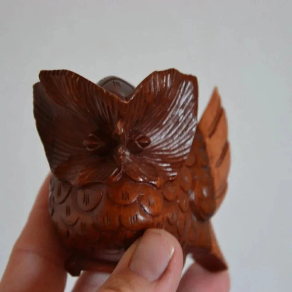 Hand Carved  Owl Decor - Picture 6 of 9